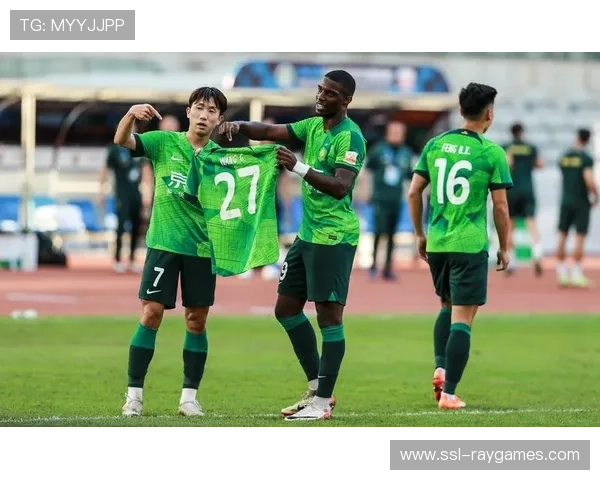 射手王法比奥·阿布雷乌的进球秘诀与团队作用